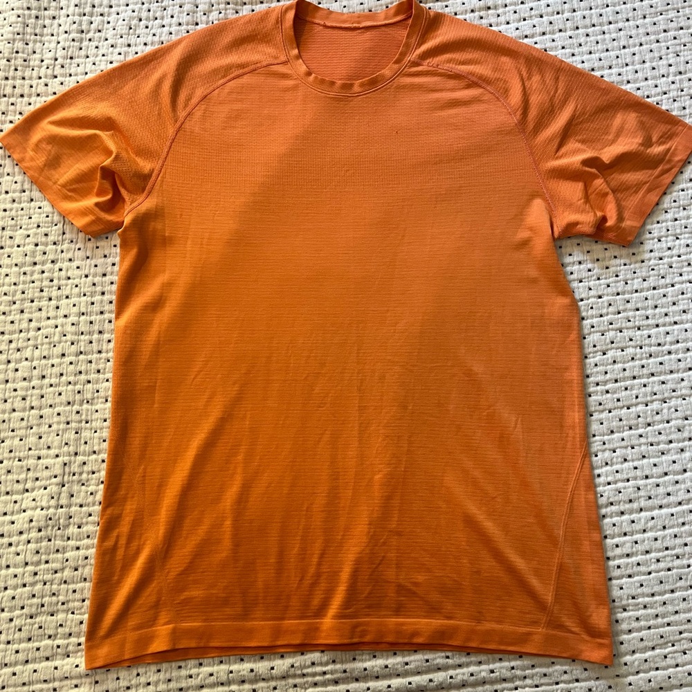 Lululemon Men's Performance Crew Neck T-Shirt - Orange 🍋